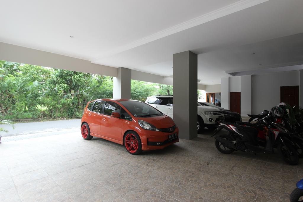 Reddoorz @ Plemburan Hotel Sleman  Exterior photo