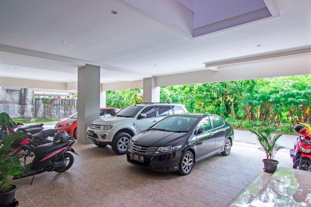 Reddoorz @ Plemburan Hotel Sleman  Exterior photo
