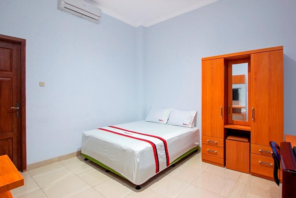 Reddoorz @ Plemburan Hotel Sleman  Exterior photo